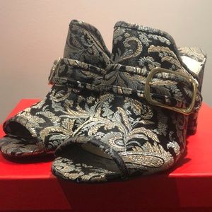 NOWT “Qupid” Brand Open Toe Heel. Gold Buckle. All Man Made Materials. Size 10